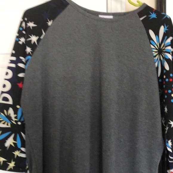 2018 Lularoe America Collection. Large Randy - Picture 2 of 3